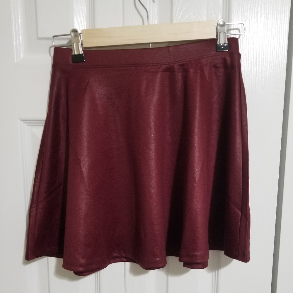 FOREVER 21 MINI SKIRT